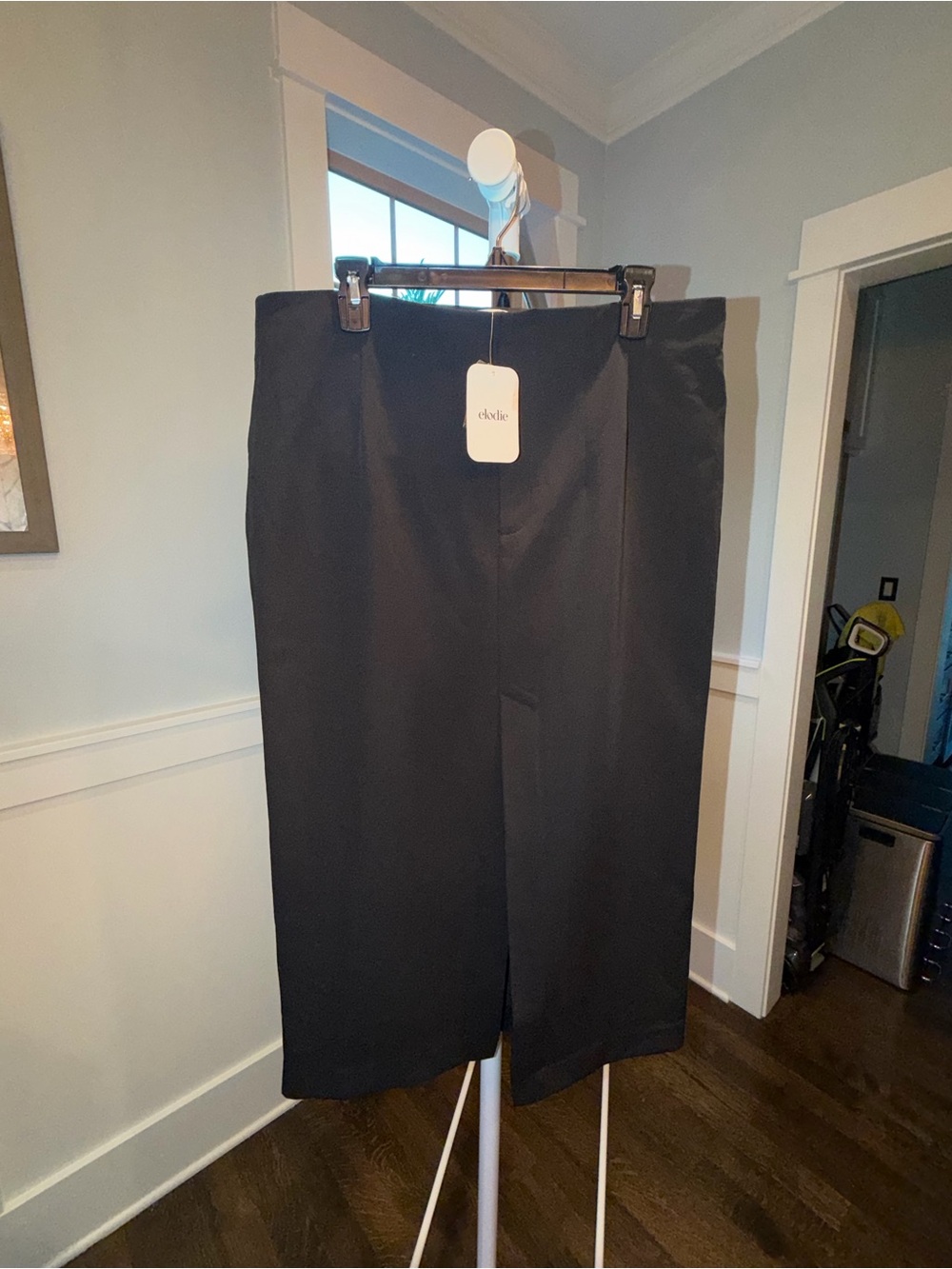 Eloise Black Midi Pencil Skirt - Size XL - NWT